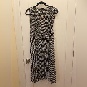 BR sleeveless drawstring midi dress. New with Tags